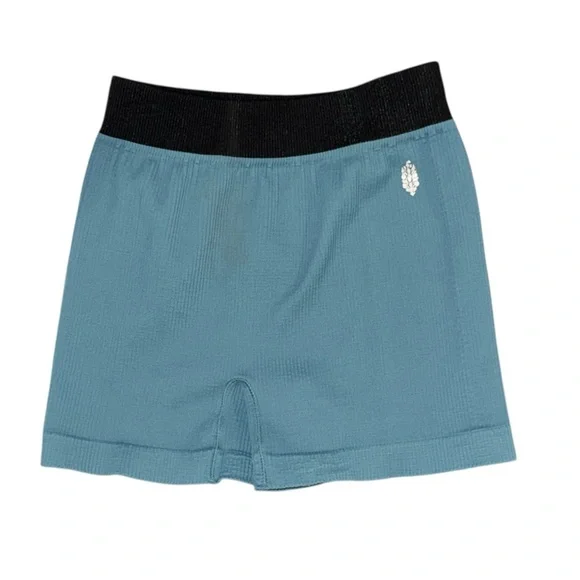 FP Movement Happiness Runs Prajna Shorts Sz M/L - NWT - Picture 4 of 8